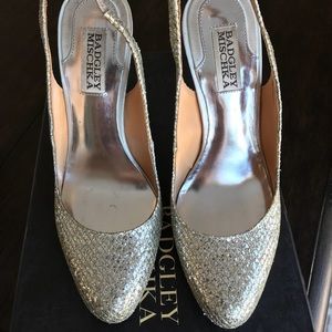Badgley Mischka KissKiss Slingback Pumps